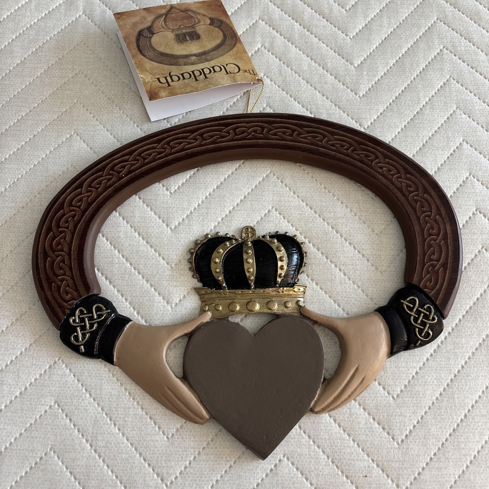Abbey Gifts Claddagh Wall Hanging Irish Traditional Design Heart Friendship Gift
